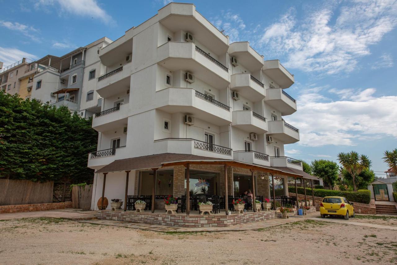 Hotel Keliani Саранда Екстер'єр фото