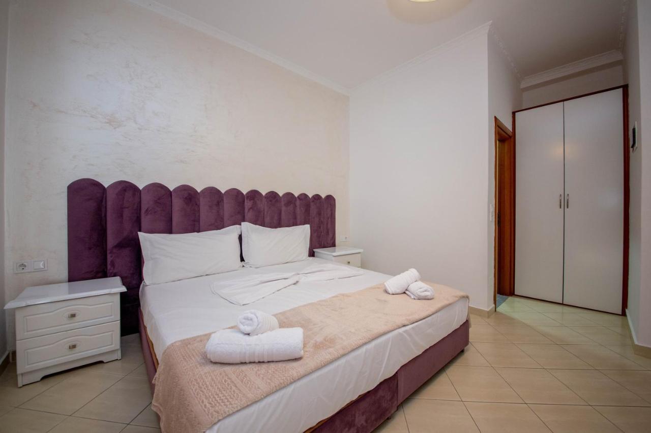 Hotel Keliani Саранда Екстер'єр фото