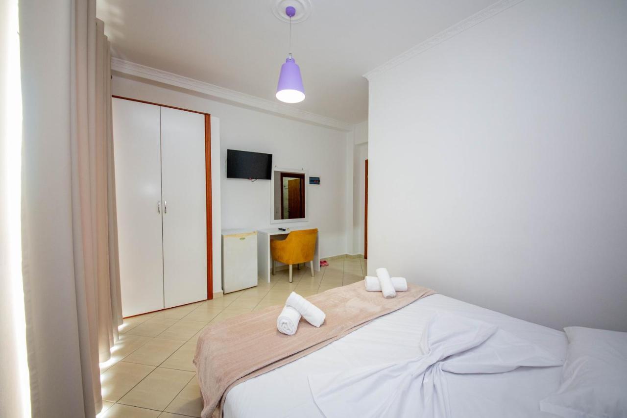 Hotel Keliani Саранда Екстер'єр фото