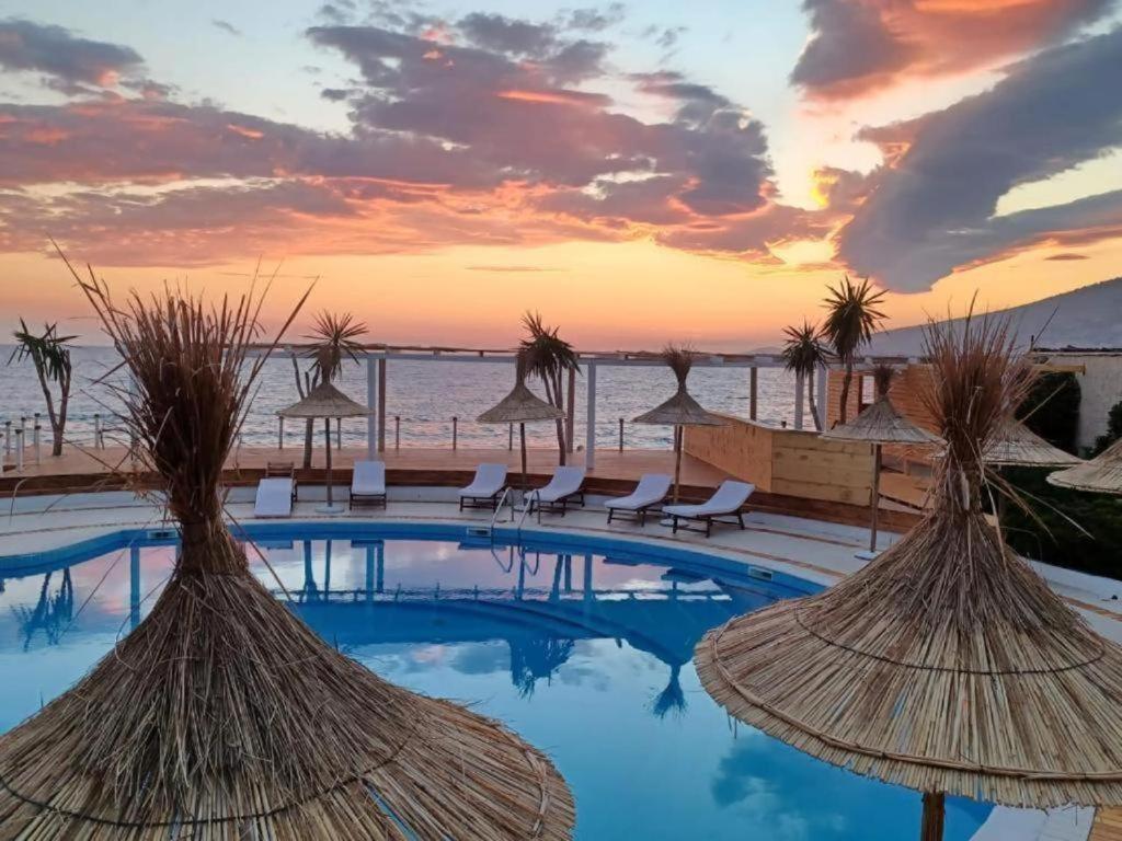 Hotel Keliani Саранда Екстер'єр фото
